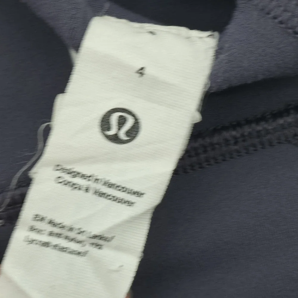Lululemon Sports Bra Purple Women's Size 4 Bra LW2E34S.03